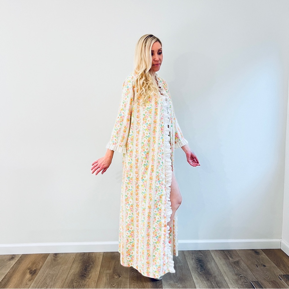 VTG Floral Housecoat Duster Robe - Picture 7 of 16
